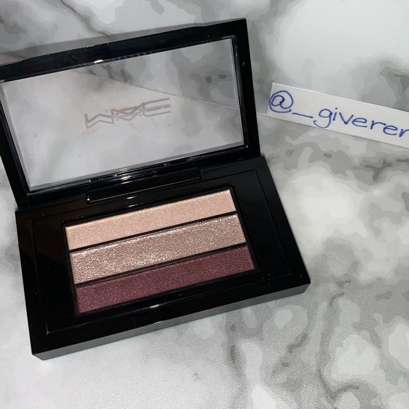 NWOB Fabulous Three Veluxe Pearlfushion Shadow Trio Palette - Picture 3 of 14